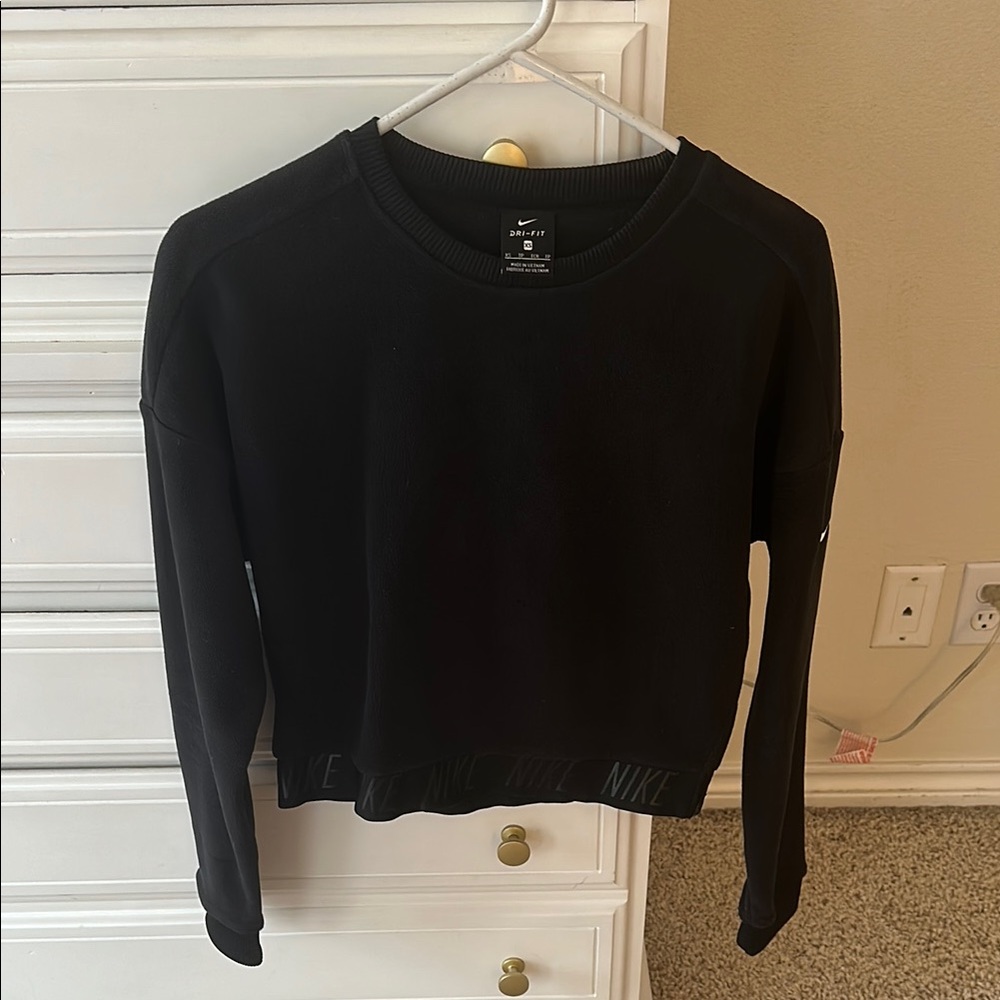 Nike Black Ribbed Cropped Sweatshirt